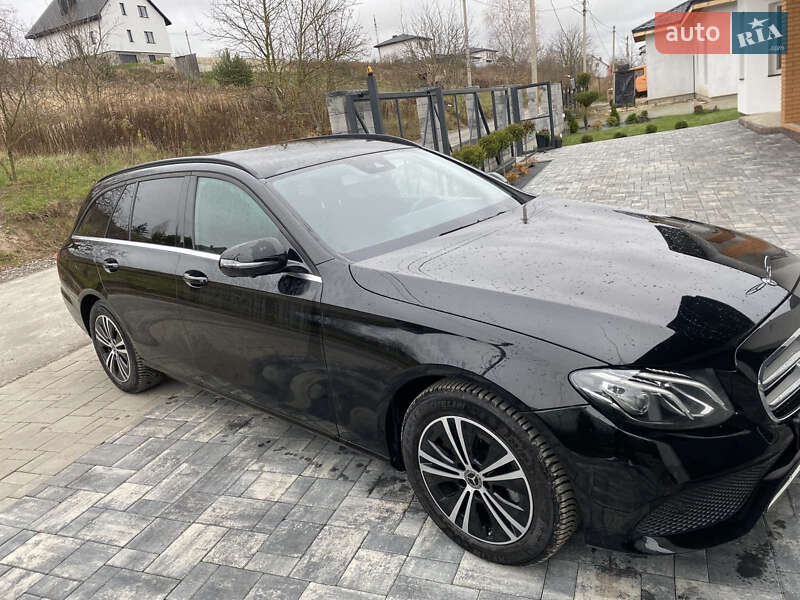 Універсал Mercedes-Benz E-Class 2017 в Луцьку