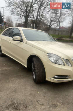 Седан Mercedes-Benz E-Class 2012 в Черноморске