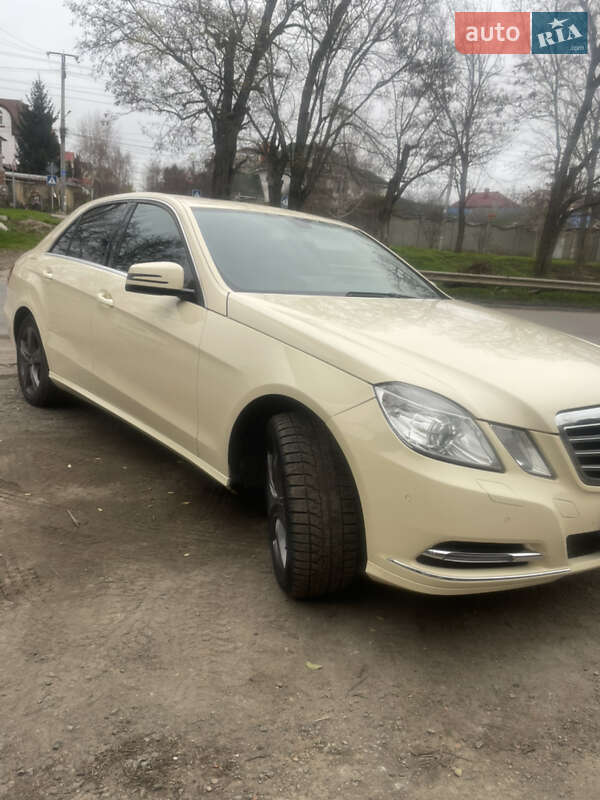 Седан Mercedes-Benz E-Class 2012 в Чорноморську