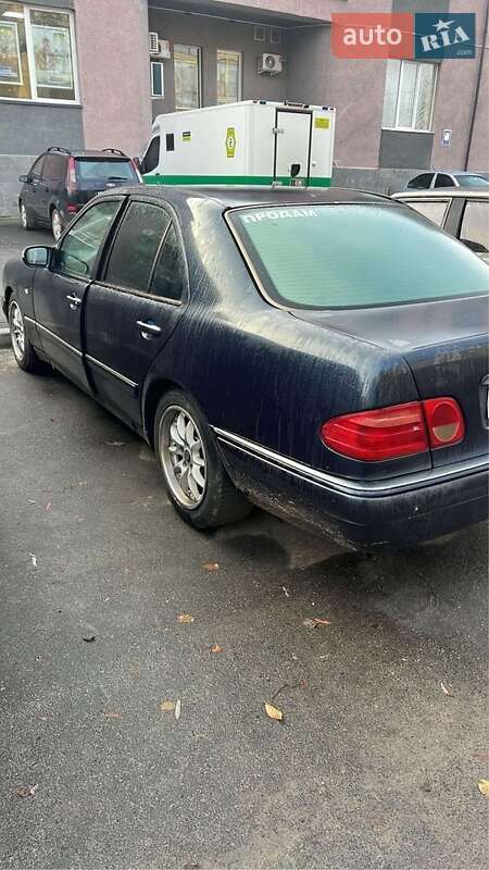 Седан Mercedes-Benz E-Class 1998 в Ізмаїлі