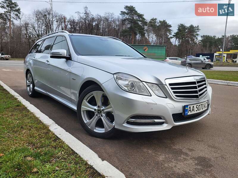 Mercedes-Benz E-Class 2011