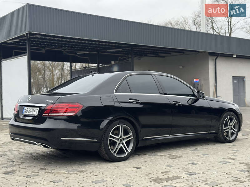 Седан Mercedes-Benz E-Class 2013 в Виннице
