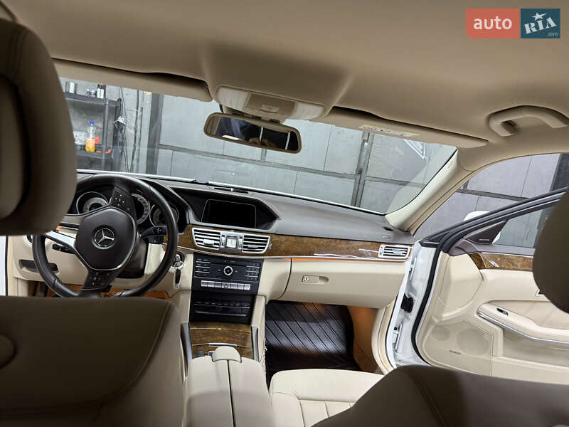 Седан Mercedes-Benz E-Class 2015 в Києві