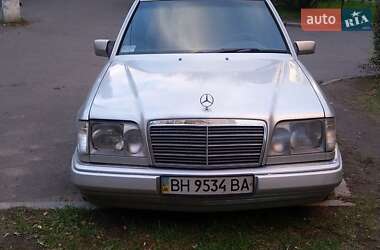 Седан Mercedes-Benz E-Class 1993 в Одесі
