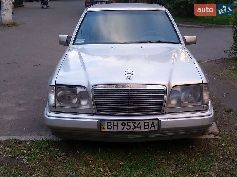 Седан Mercedes-Benz E-Class 1993 в Одесі