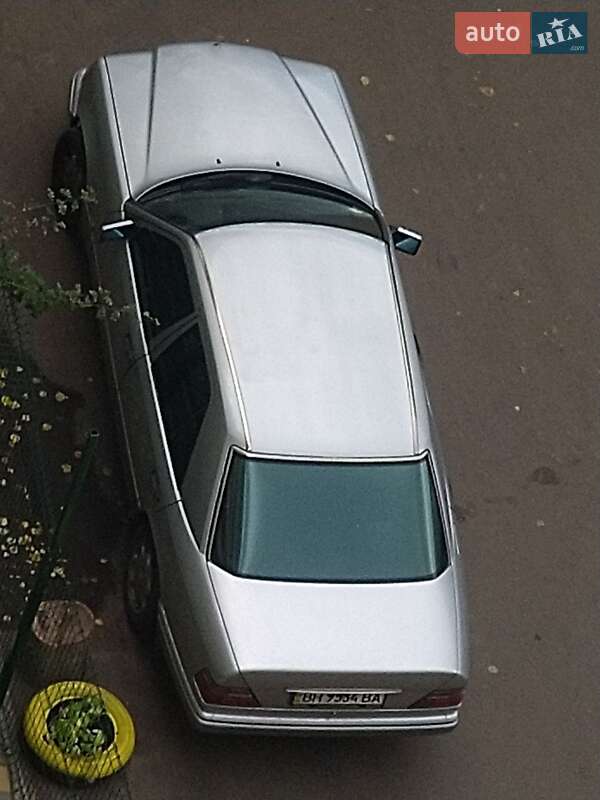 Седан Mercedes-Benz E-Class 1993 в Одесі