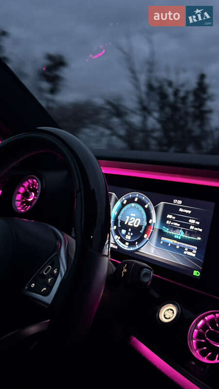 Седан Mercedes-Benz E-Class 2017 в Киеве