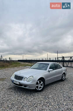 Седан Mercedes-Benz E-Class 2003 в Березному