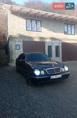 Седан Mercedes-Benz E-Class 2000 в Теребовлі