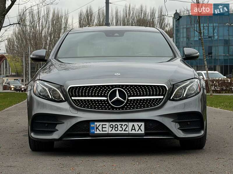 Седан Mercedes-Benz E-Class 2018 в Днепре