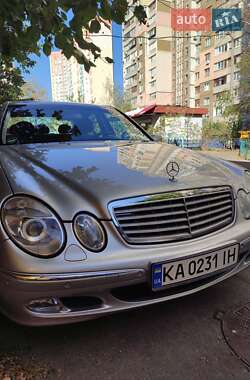 Седан Mercedes-Benz E-Class 2003 в Киеве