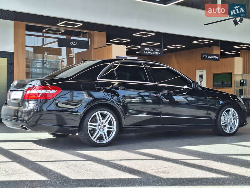 Седан Mercedes-Benz E-Class 2009 в Одесі