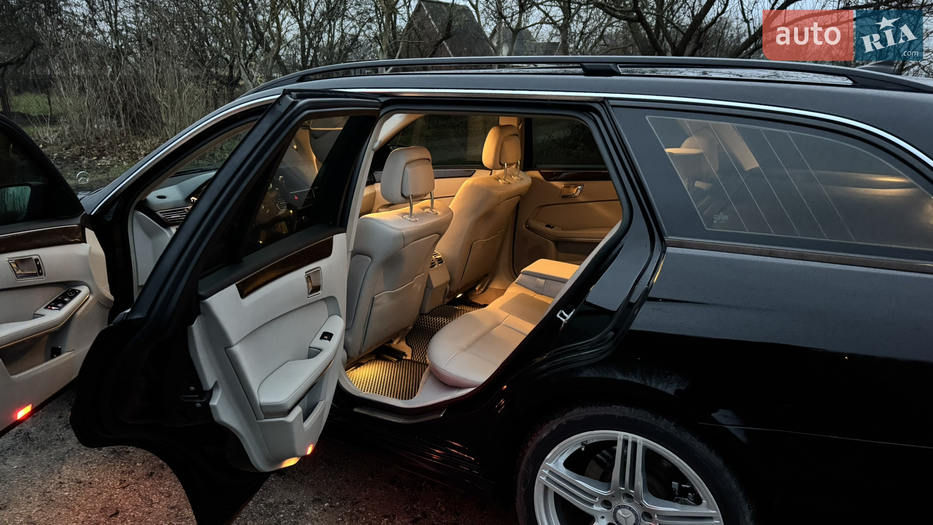 2010 Mercedes-Benz E-klasse - мініатюра 10
