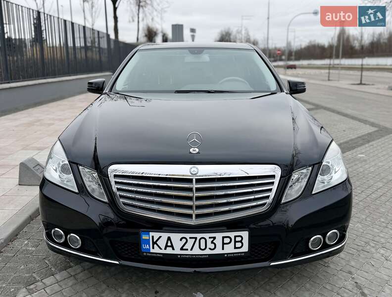 Седан Mercedes-Benz E-Class 2010 в Києві
