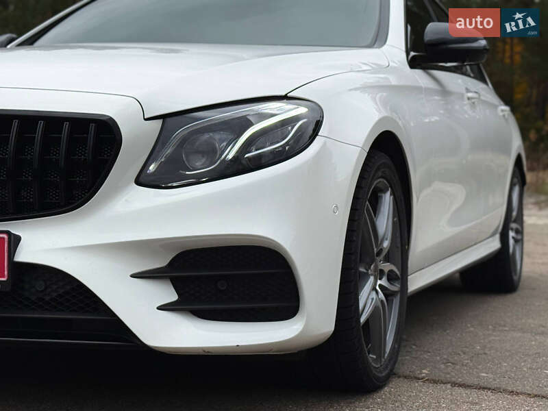 Седан Mercedes-Benz E-Class 2020 в Києві