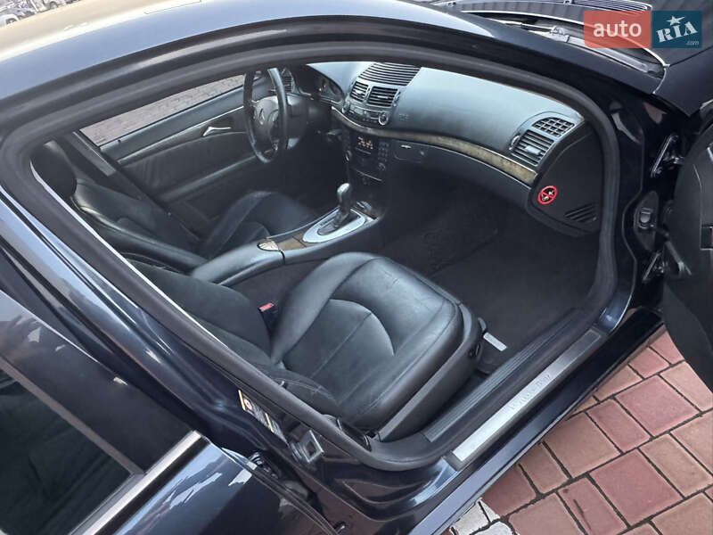 Седан Mercedes-Benz E-Class 2002 в Одесі