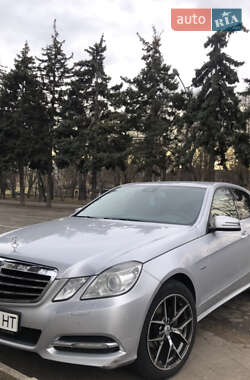 Седан Mercedes-Benz E-Class 2010 в Одессе