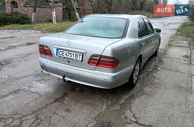 Седан Mercedes-Benz E-Class 2001 в Хотині