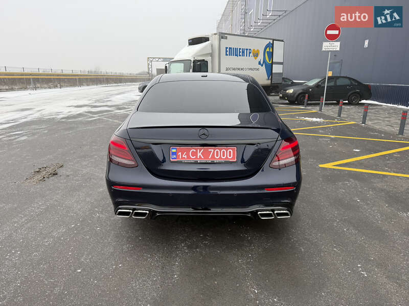 Седан Mercedes-Benz E-Class 2017 в Львові