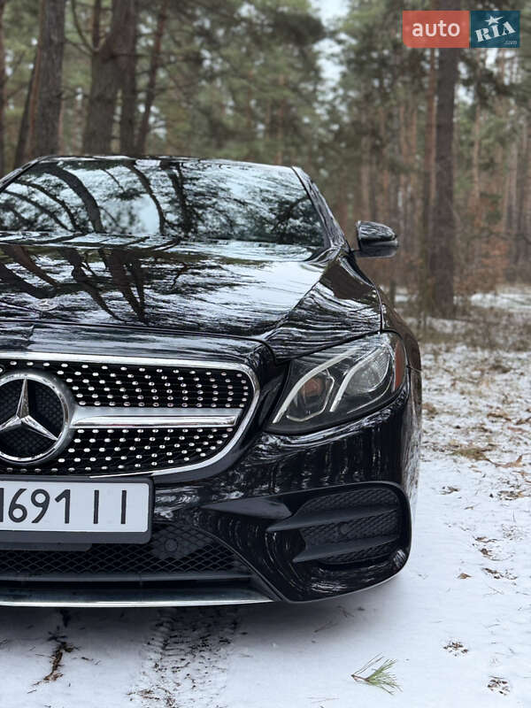 Седан Mercedes-Benz E-Class 2018 в Києві