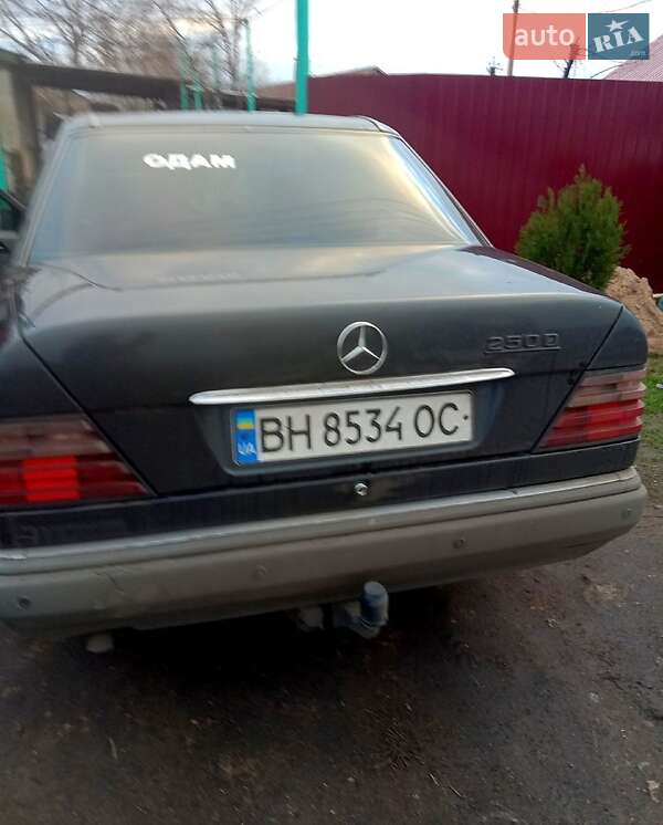 Седан Mercedes-Benz E-Class 1995 в Березівці фото 3 Седан Mercedes-Benz E-Class 1995 в Березівці