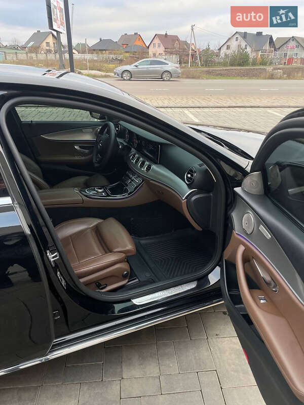 Седан Mercedes-Benz E-Class 2018 в Луцьку