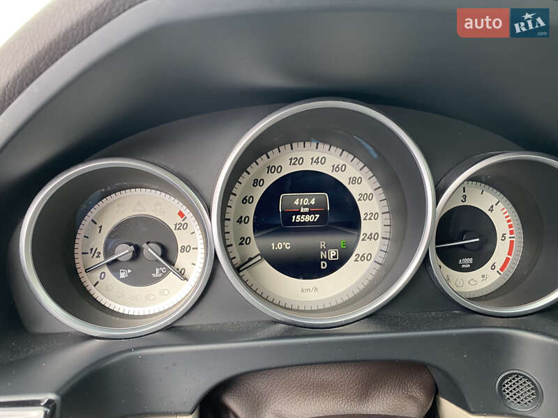 Седан Mercedes-Benz E-Class 2015 в Літині