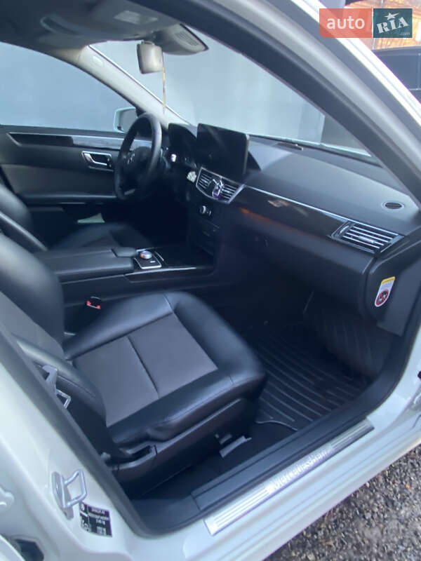 Седан Mercedes-Benz E-Class 2012 в Хмельнике