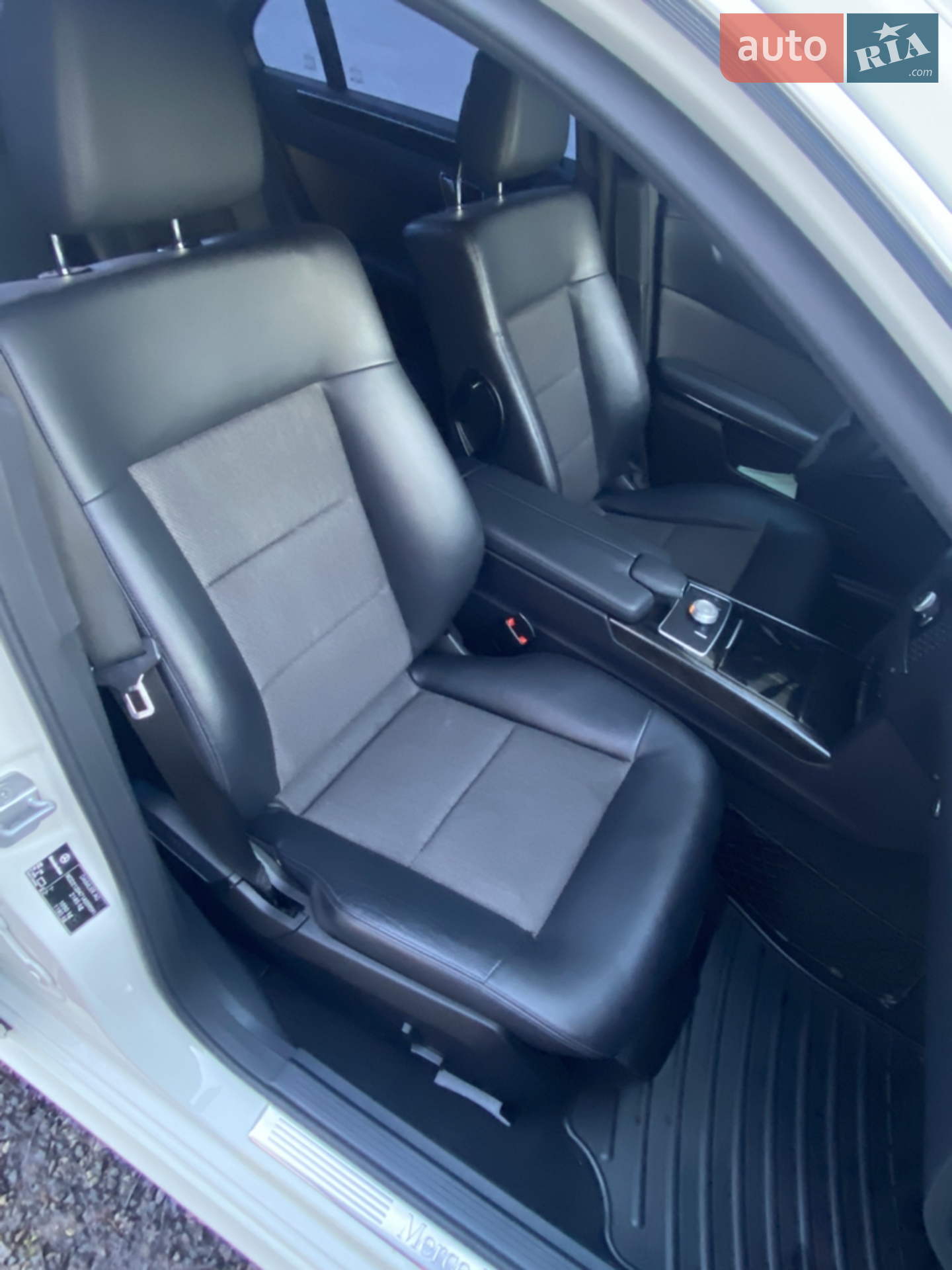 2012 Mercedes-Benz E-klasse - мініатюра 21