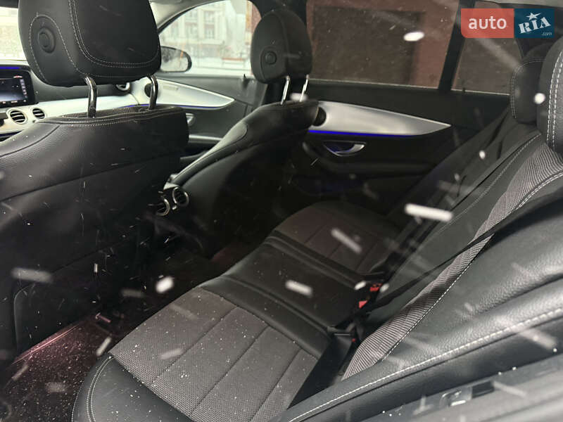 Універсал Mercedes-Benz E-Class 2017 в Івано-Франківську