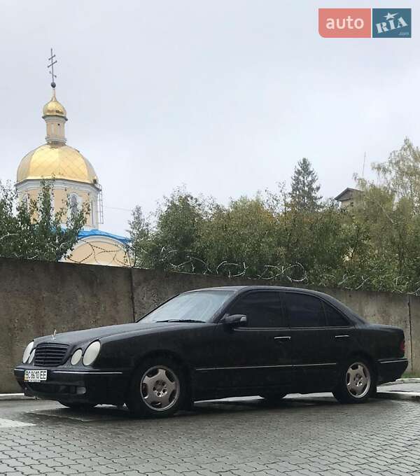 Mercedes-Benz E-Class 2000