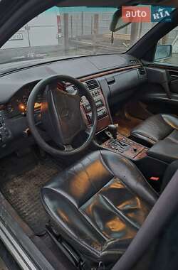 Универсал Mercedes-Benz E-Class 1998 в Ровно