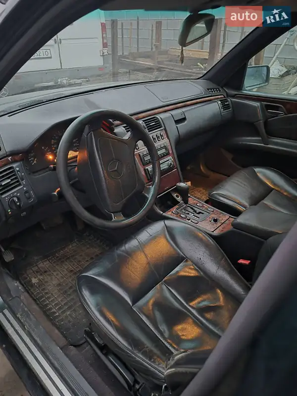 Mercedes-Benz E Class 1998 VIN WDB2102171A681939 фото оголошення 12 з 54