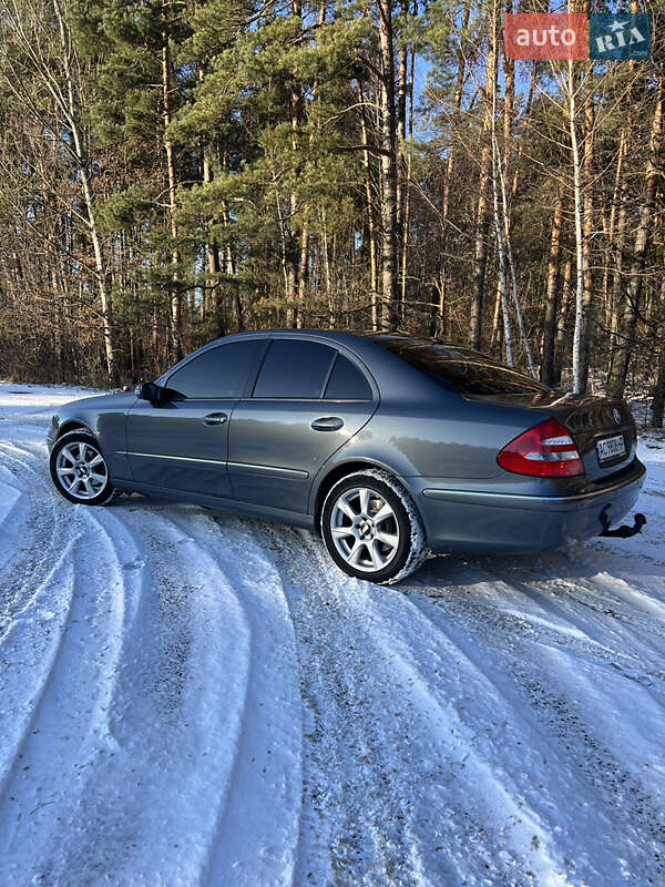 Седан Mercedes-Benz E-Class 2005 в Ковеле