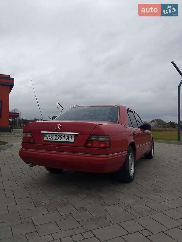 Седан Mercedes-Benz E-Class 1995 в Рівному фото 15 Седан Mercedes-Benz E-Class 1995 в Рівному