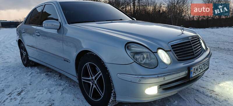 Седан Mercedes-Benz E-Class 2004 в Рівному фото 33 Седан Mercedes-Benz E-Class 2004 в Рівному