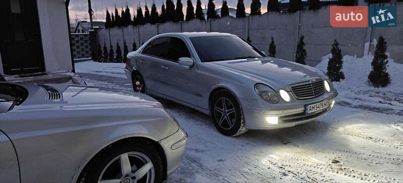 Седан Mercedes-Benz E-Class 2004 в Рівному фото 49 Седан Mercedes-Benz E-Class 2004 в Рівному