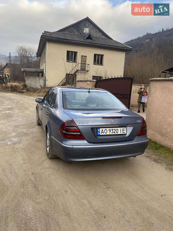Седан Mercedes-Benz E-Class 2003 в Рахові фото 3 Седан Mercedes-Benz E-Class 2003 в Рахові