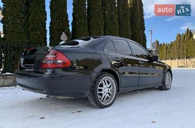 Седан Mercedes-Benz E-Class 2002 в Надворной
