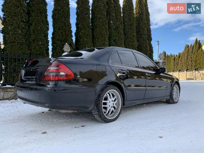 Mercedes-Benz E-Class 2002 Mercedes-Benz E-Class 2002