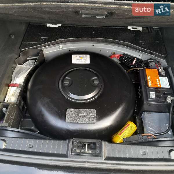 Седан Mercedes-Benz E-Class 2005 в Бердичеві