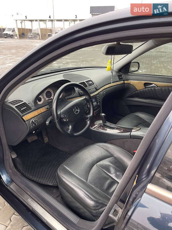 Седан Mercedes-Benz E-Class 2004 в Мукачевому фото 10 Седан Mercedes-Benz E-Class 2004 в Мукачевому
