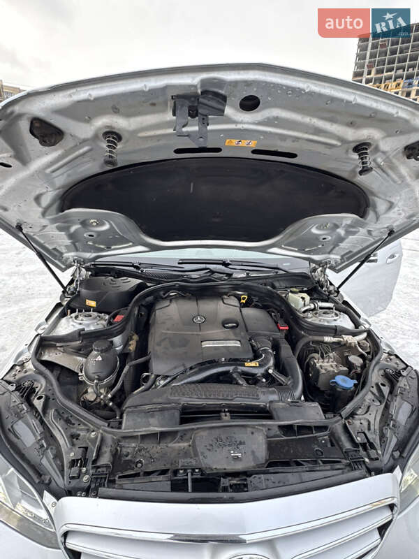 Седан Mercedes-Benz E-Class 2013 в Києві