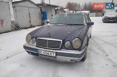 Седан Mercedes-Benz E-Class 1997 в Львове