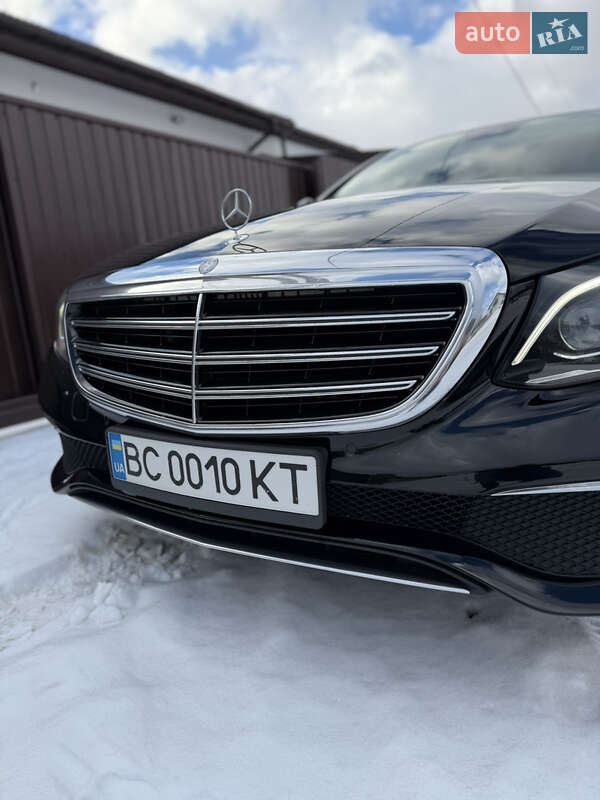 Седан Mercedes-Benz E-Class 2016 в Львові