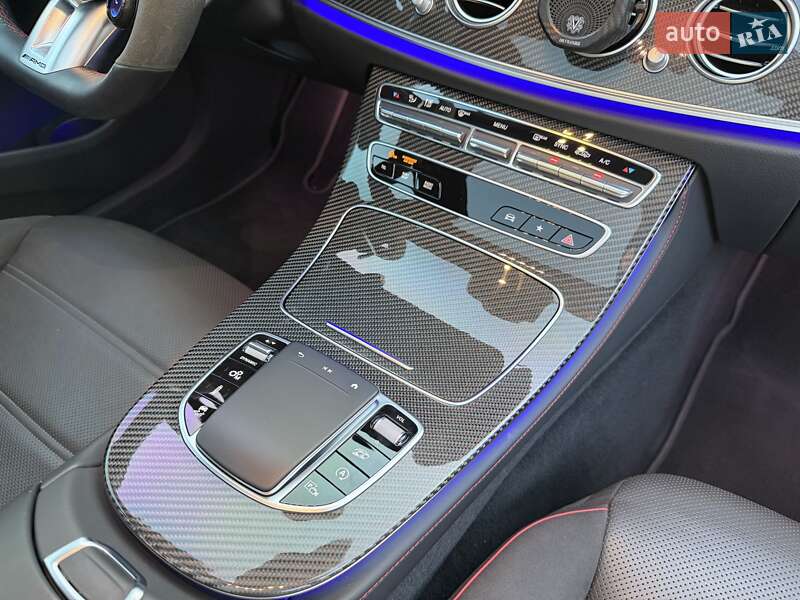 Седан Mercedes-Benz E-Class 2022 в Днепре