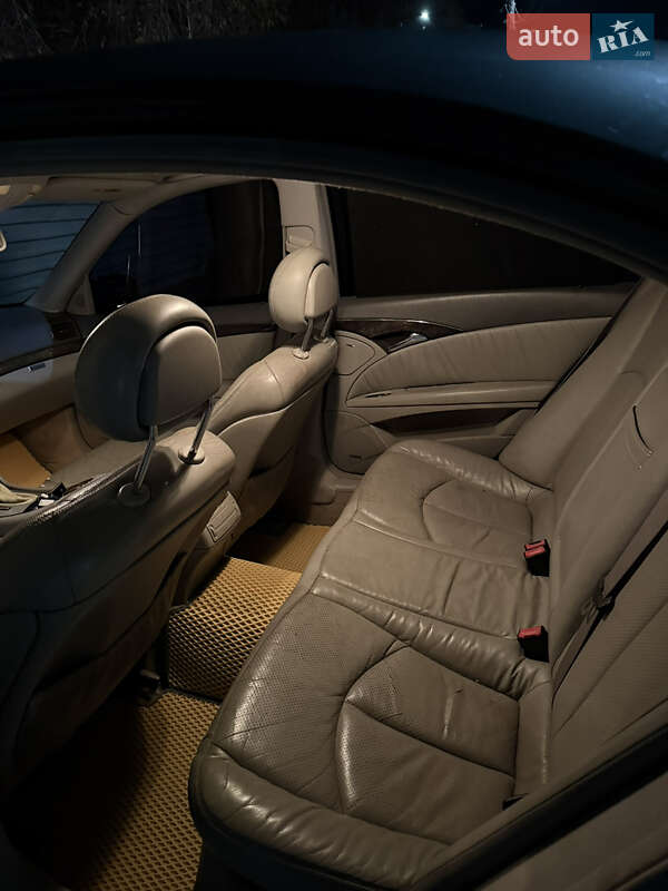 Седан Mercedes-Benz E-Class 2003 в Вінниці