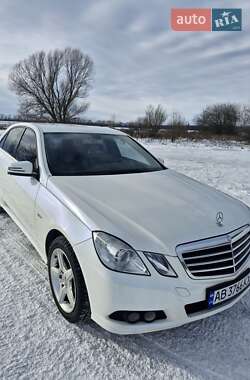 Седан Mercedes-Benz E-Class 2009 в Казатине