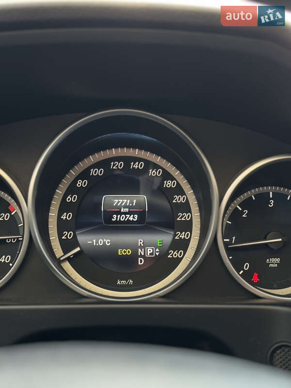 Универсал Mercedes-Benz E-Class 2015 в Нововолынске