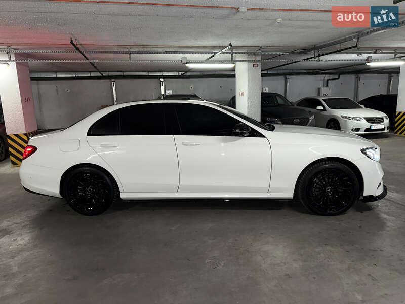 Седан Mercedes-Benz E-Class 2019 в Киеве
